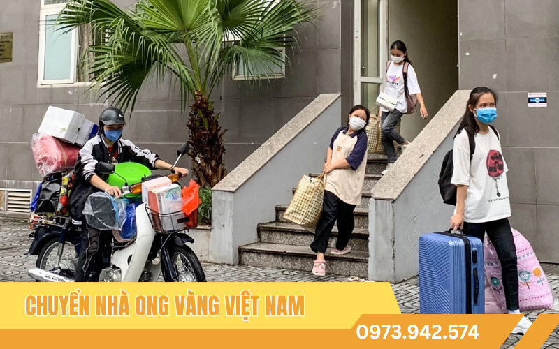kho-khan-tu-chuyen-nha-mua-he-sinh-vien-ha-noi