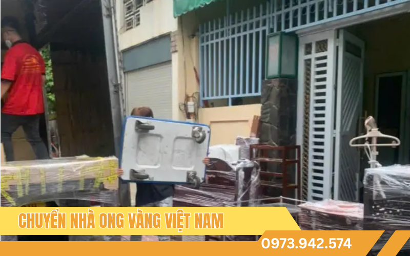 Vì sao nên chọn Ong Vàng cho dịch vụ chuyển nhà gần chợ Đồng Xuân